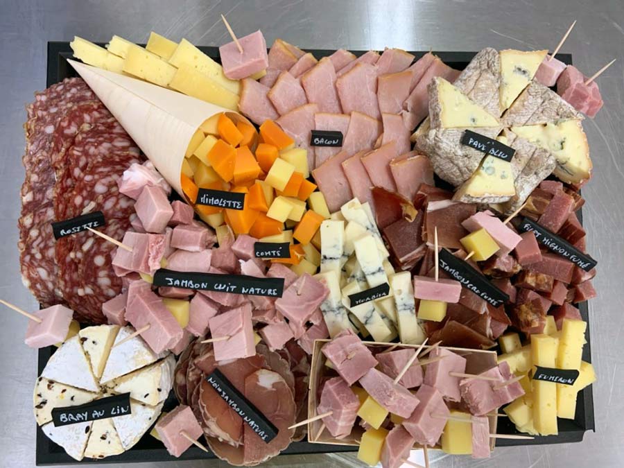 Plateau crudités fromages charcuteries - 11.50€ la part - Planches apéro -  Dives-sur-Mer - Boutique de Coeur d'artichaut