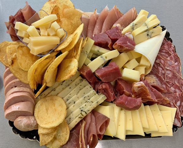 Plateau de fromage, charcuterie et légumes à croquer Florette